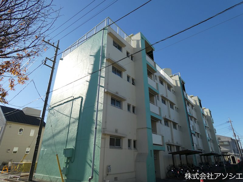 建物外観　サンハイツみさとのご紹介は住まいの窓口アソシエへ