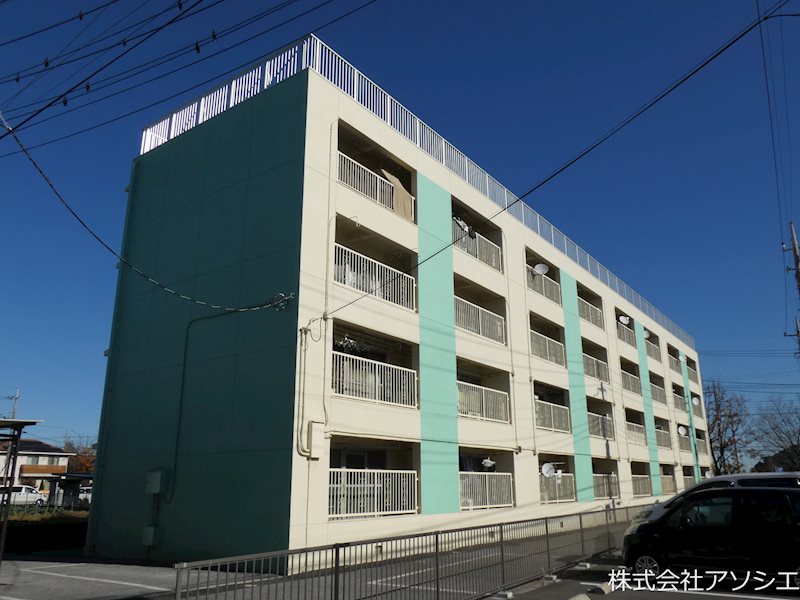 建物外観　サンハイツみさとのご紹介は住まいの窓口アソシエへ