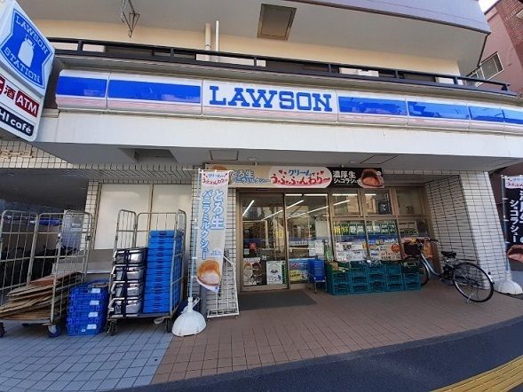 コンビニ　ローソン（コンビニ）まで400m