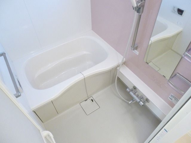 バス・シャワールーム　★お問い合わせはタウンハウジングまで★