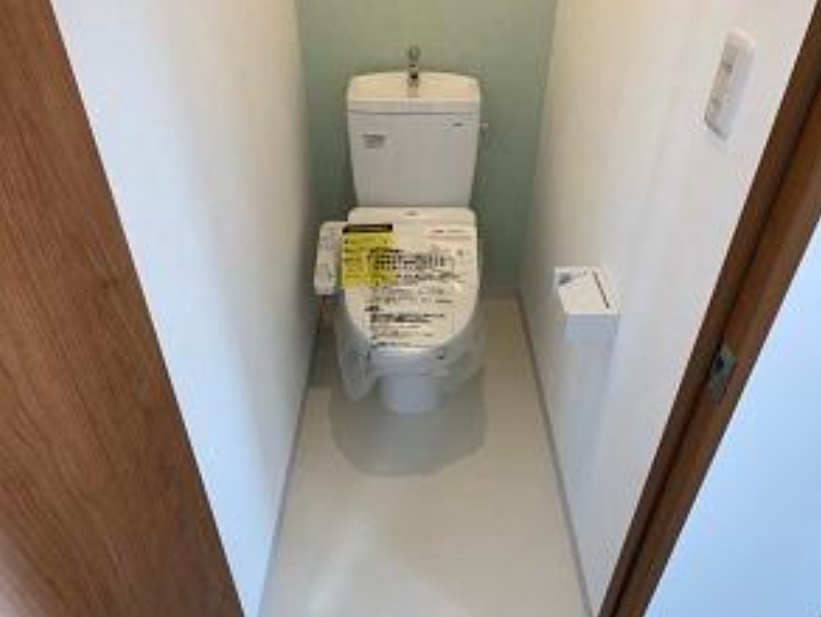 トイレ　※同建物の別のお部屋の写真です。