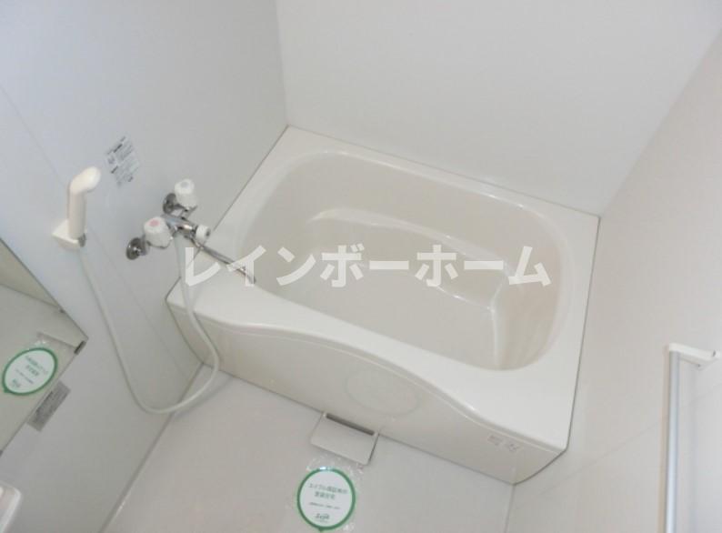 バス・シャワールーム　日々の疲れを癒すお風呂付です