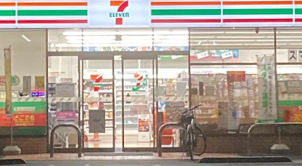 コンビニ　セブンイレブン 世田谷千歳台2丁目店（コンビニ）まで219m