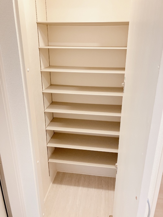 玄関　玄関収納