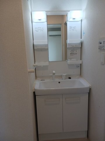 洗面設備　忙しい朝には欠かせない洗面所です