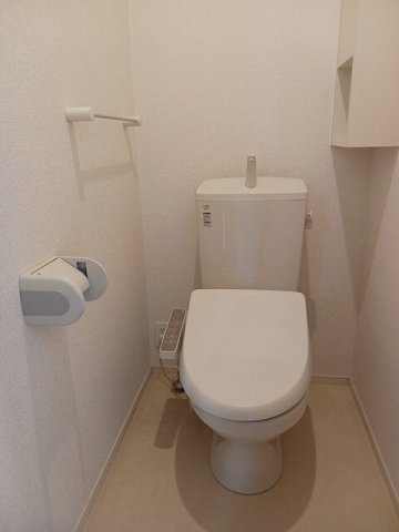 トイレ　トイレもきれいです