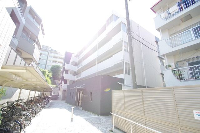 建物外観　★お部屋探しはタウンハウジング稲田堤店まで★