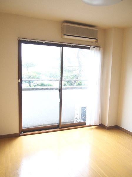 その他部屋・スペース　コンパクトながら四角くて使い勝手のよい部屋。