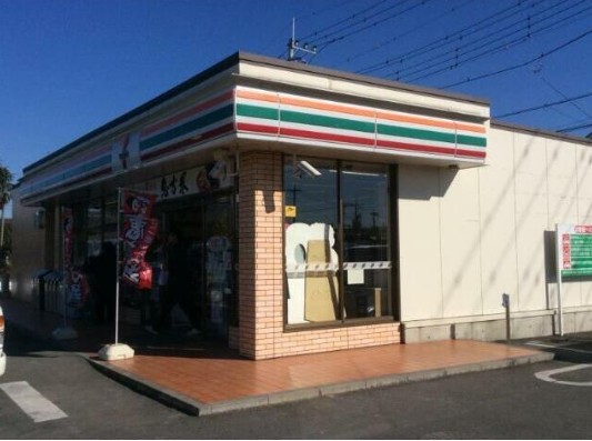 コンビニ　セブンイレブン越谷谷中町4丁目店（コンビニ）まで495m