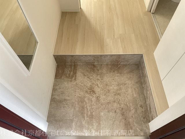 玄関　別の間取りタイプの写真です。