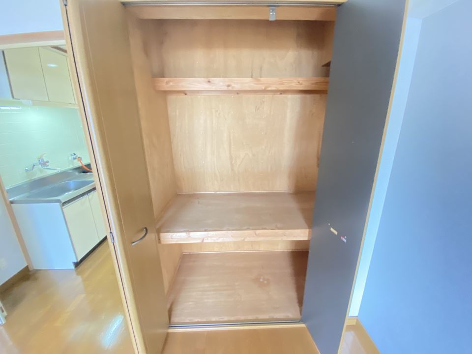 収納　家具を配置しやすいお部屋です