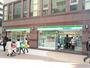 コンビニ　ファミリーマート 近鉄四日市駅西店（コンビニ）まで266m