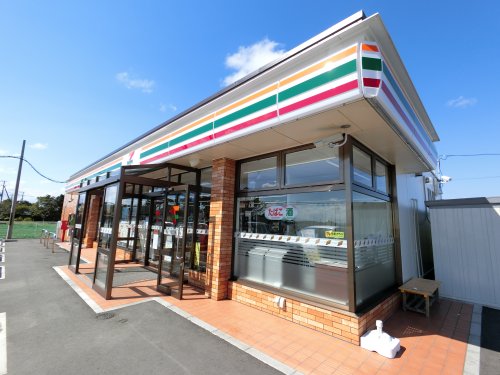 コンビニ　セブンイレブン大網白里北横川店（コンビニ）まで1752m