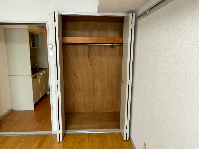 玄関　アコーディオンカーテンあるので仕切れます！