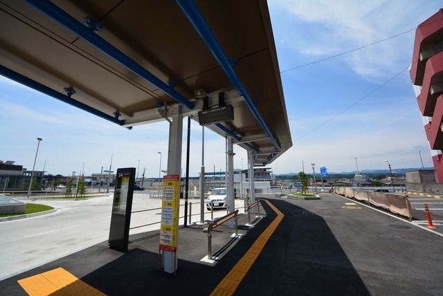 その他　駅前（その他）まで560m
