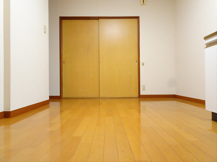 その他部屋・スペース　広くて明るい寝室