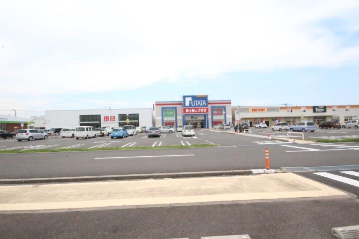 ショッピングセンター　フレスポ（ショッピングセンター）まで1900m