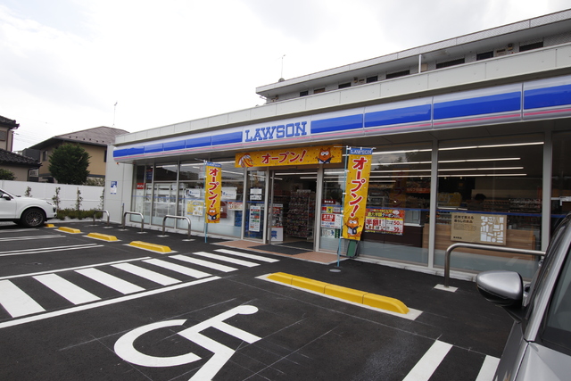 コンビニ　ローソン　さいたま鈴谷三丁目店（コンビニ）まで240m