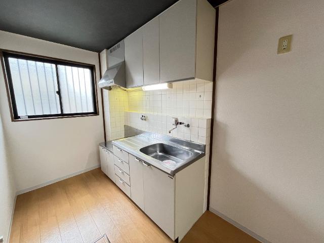 ＪＲ姫新線 本竜野駅 徒歩14分 3階建 築31年のキッチン写真