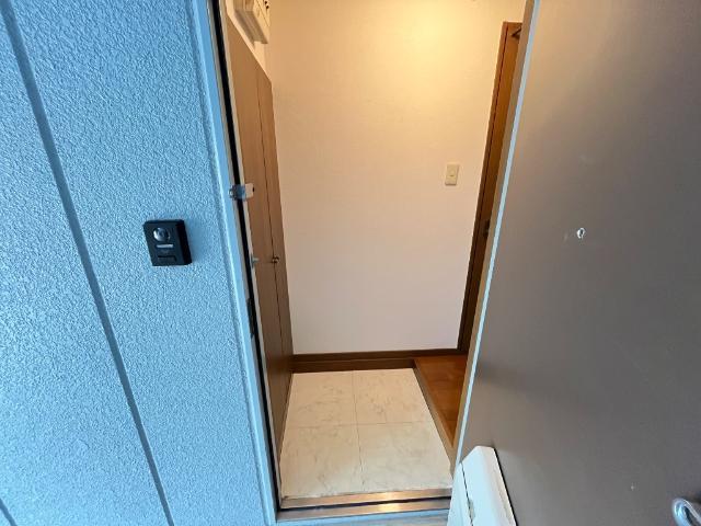 ＪＲ姫新線 本竜野駅 徒歩14分 3階建 築31年の玄関写真