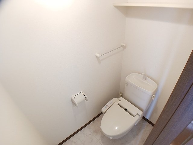 トイレ　トイレもきれいです