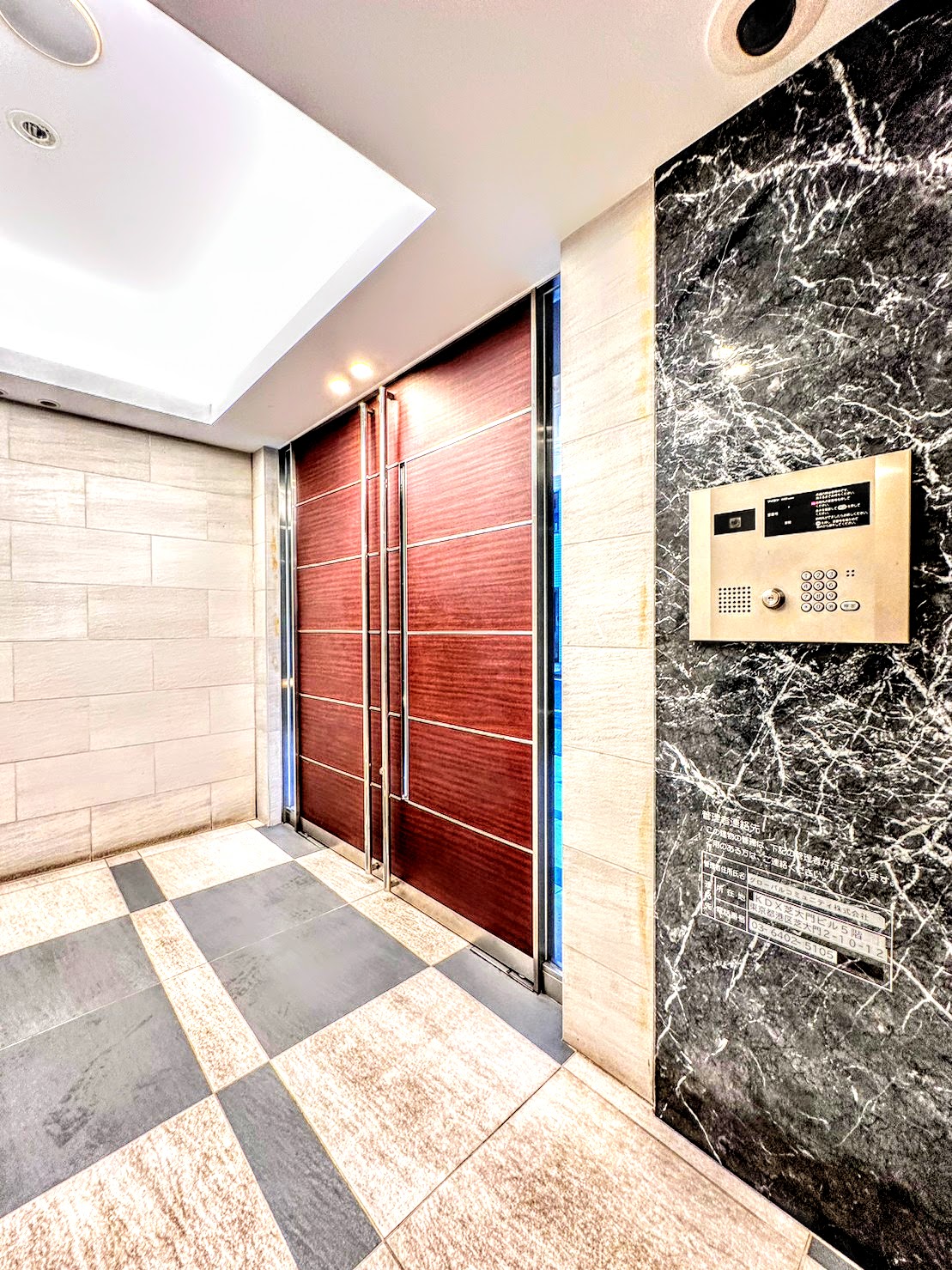 エントランス