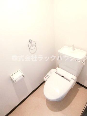 トイレ　ウォッシュレット付♪コンパクトトイレ☆