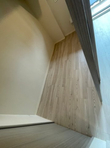 居室・リビング　個人の部屋や寝室として使える洋室です