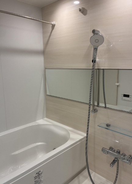 バス・シャワールーム　別部屋の画像を使用しております。