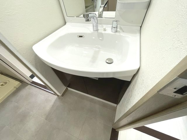 洗面設備　(参考)同マンション同間取り他部屋の写真