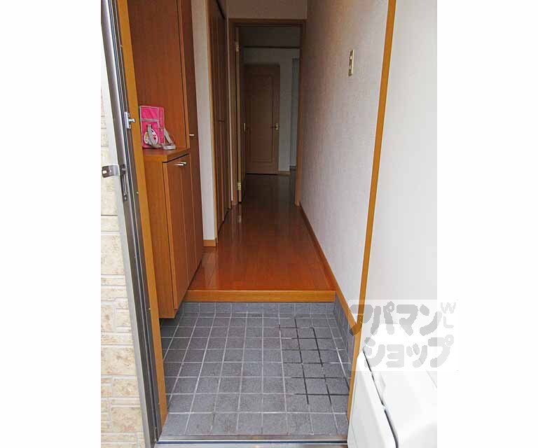 玄関　お掃除しやすい玄関です！