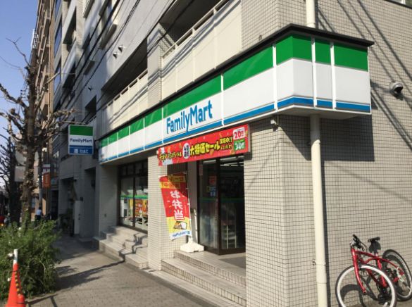 コンビニ　ファミリーマート新宿天神町店（コンビニ）まで213m