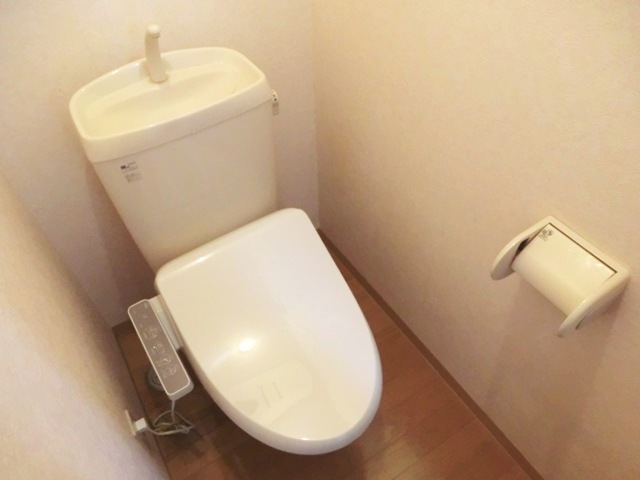 トイレ　★トイレ画像・温水洗浄便座を設置★