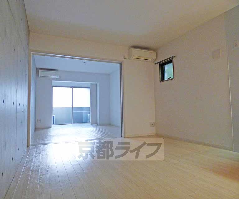 居室・リビング　綺麗なお部屋です。