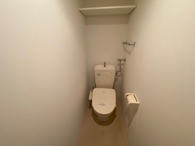トイレ　トイレです。ウォシュレット付を探している方、おすすめです！