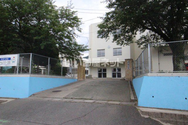 小学校　福岡市立入部小学校（小学校）まで1611m
