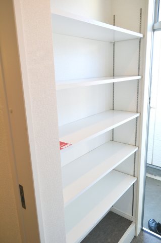 収納　シューズボックス
