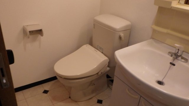 トイレ　トイレもきれいです