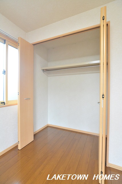 収納　南側洋室のクローゼットです。