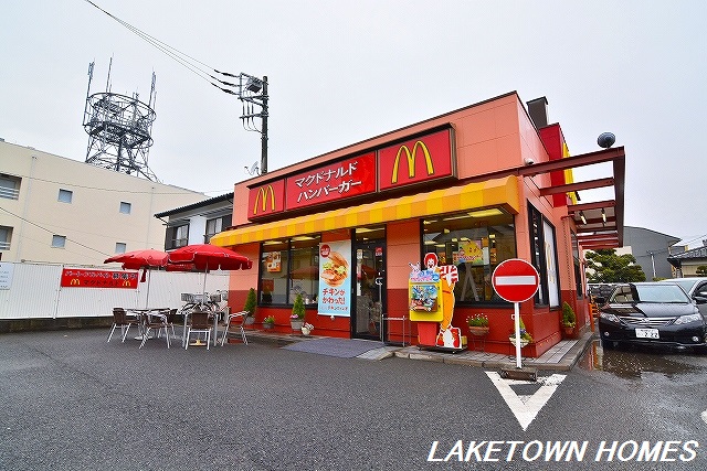 飲食店　マクドナルド 吉川店（飲食店）まで579m