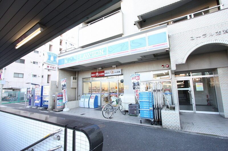 コンビニ　ローソン志賀本通店（コンビニ）まで138m