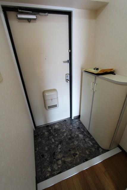 マンション妙法寺の玄関写真