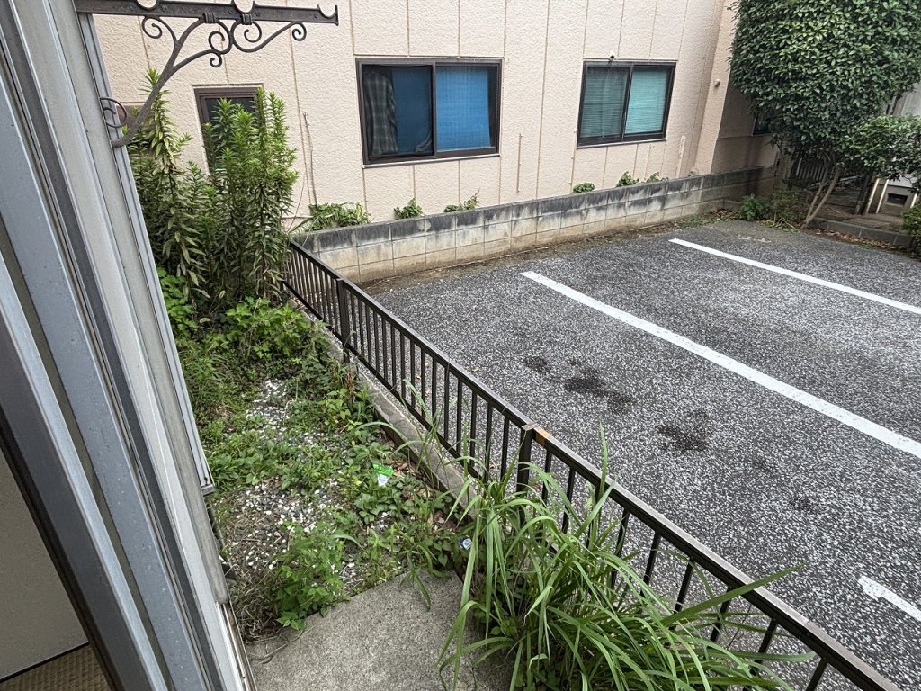 バルコニー　陽当り良好のテラス