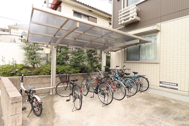 その他　屋根付き自転車駐輪場