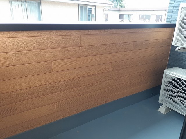 バルコニー　専用のベランダありで洗濯物干し◎