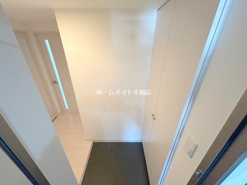 玄関　玄関スペース、シューズボックス付きです♪