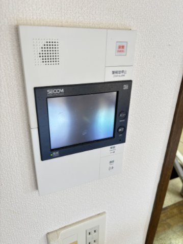 セキュリティ　安心のモニター付きインターホン