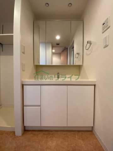 洗面設備　別部屋参考写真です