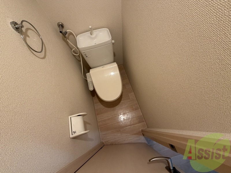 トイレ　トイレです。ウォシュレット付を探している方、おすすめです。