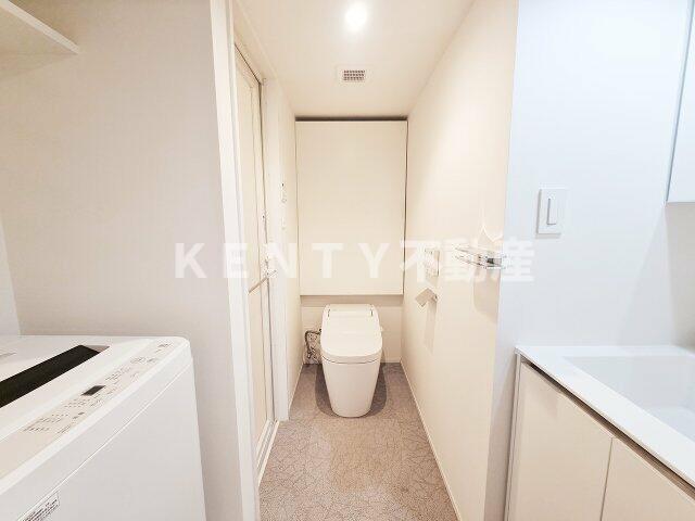 トイレ　コンパクトで使いやすいトイレです